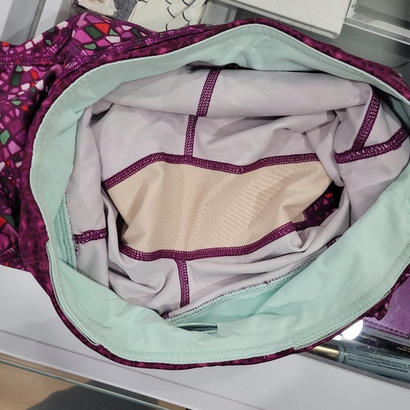 Lululemon shorts - Picture 3 of 4